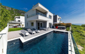 Amazing home in Grizane with Outdoor swimming pool, WiFi and 3 Bedrooms